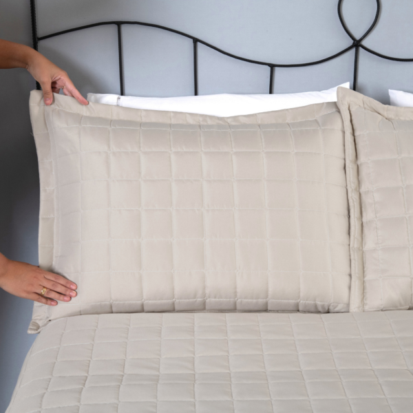 Conjunto de Colcha Cobre Leito Matelado Casal - 3 Peças - Dupla Face - SOFT - Image 8