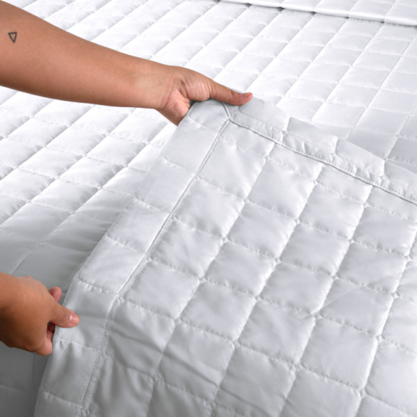 Conjunto de Colcha Cobre Leito Matelado Casal - 3 Peças - Dupla Face - SOFT - Image 3