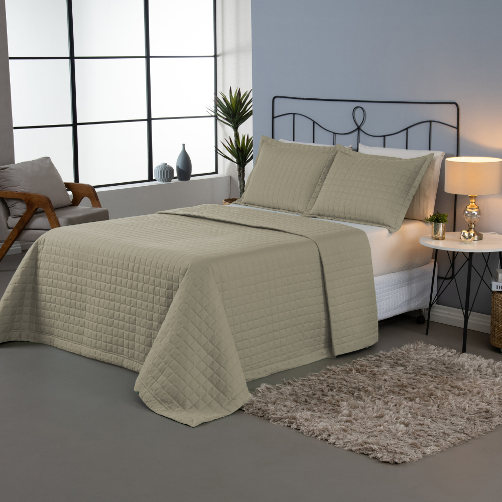 Conjunto de Colcha Cobre Leito Matelado Casal - 3 Peças - Percal 300 Fios - COPACABANA