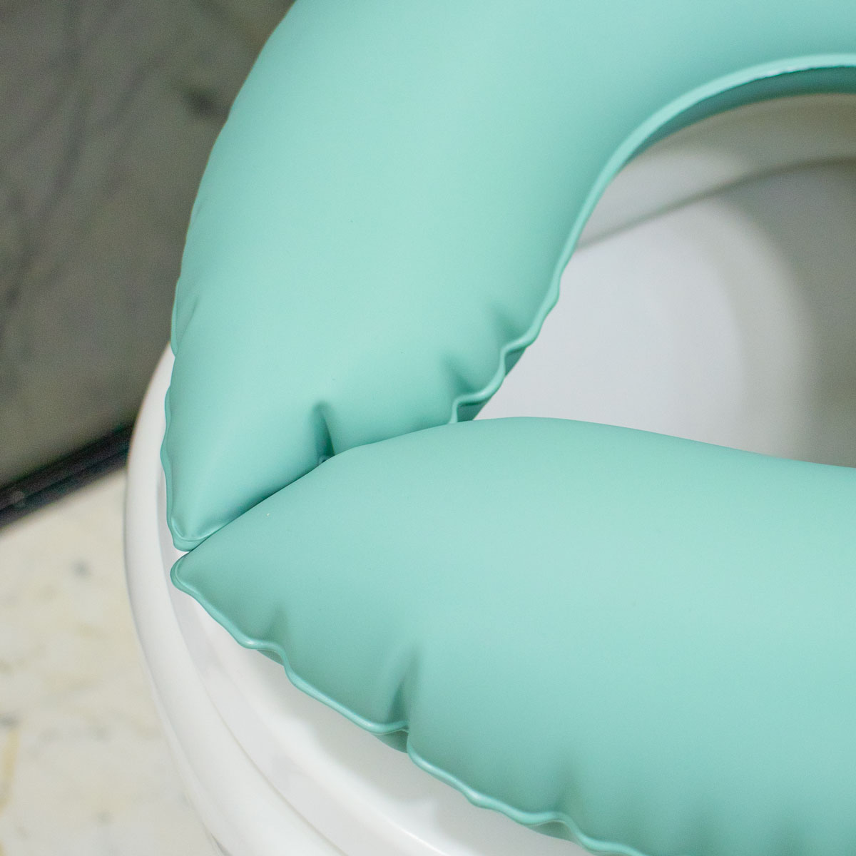 Almofada Ortopédica Higiênica para Assento Vaso Sanitário Inflável 2 em 1 Água e Ar Verde - Imagem 3